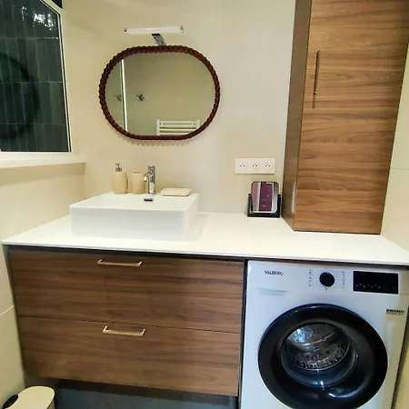 Appartement Superbe T3 Climatisé Face Mer, Standing 4 * Parking Privé